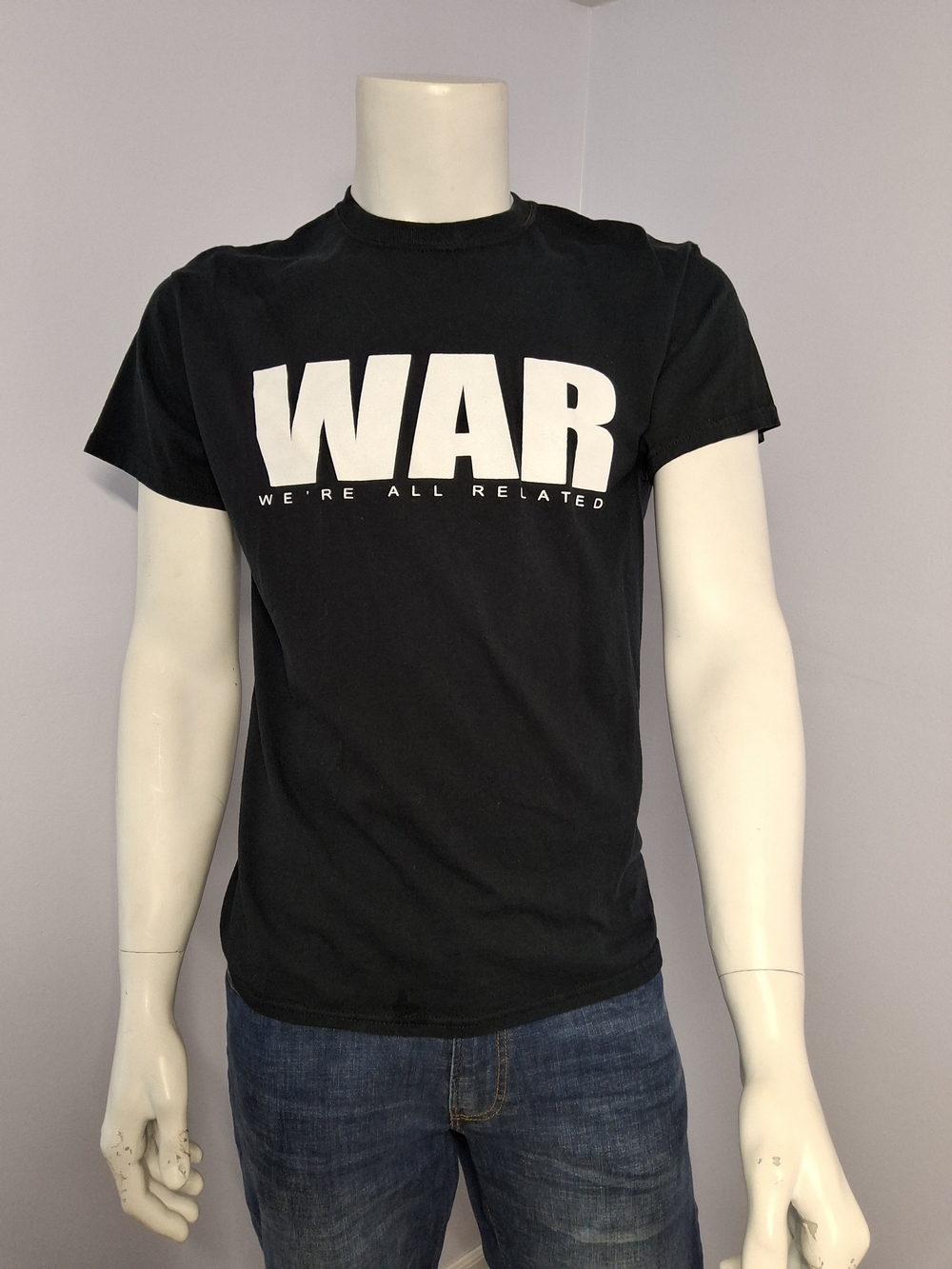 Gildan Men's M Black WAR We're All Related Graphic Logo Crew Neck Tee